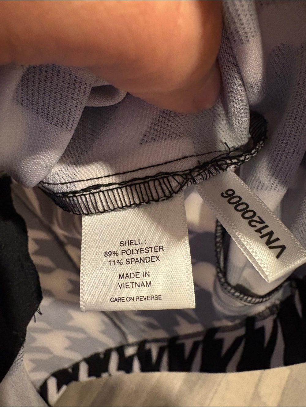 NWOT Black & White Houndstooth Button-Front Pencil Skirt - Picture 4 of 6